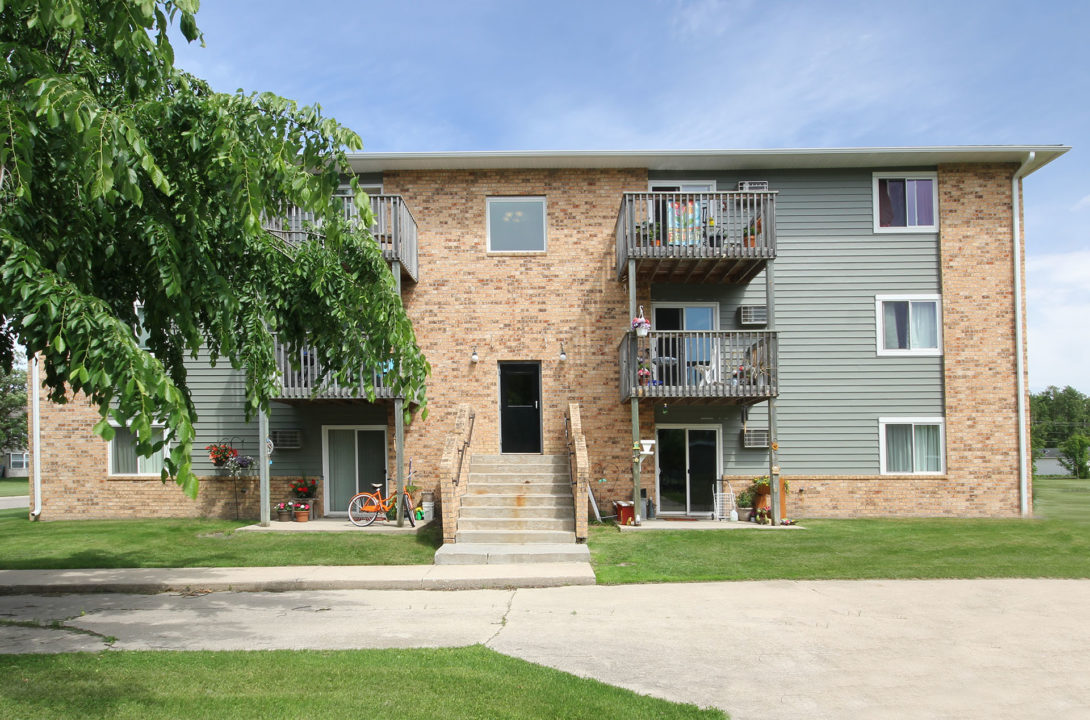 Birchwood Apartments | DW Jones Management, Inc.