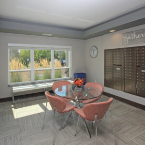 Capstone 4725 Coffe Bar & Mailboxes