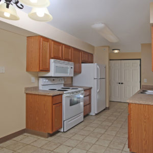 Kitchen & Dining Area