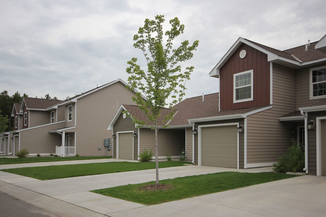 Beacon Hill Townhomes & Apartments