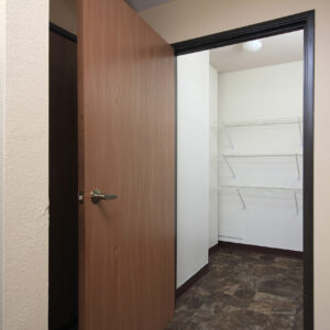 Entry & Closet