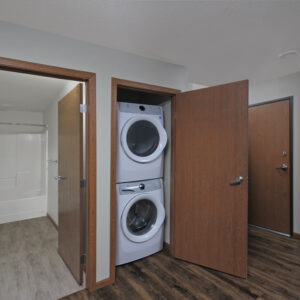 Bathroom & Washer/Dryer