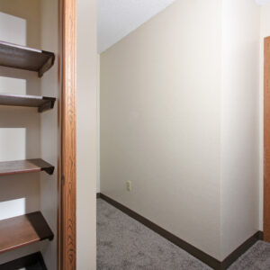 Upper Level Hallway & Closet