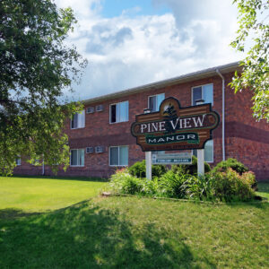 Pineview Manor