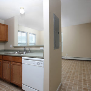 Kitchen & Dining Area