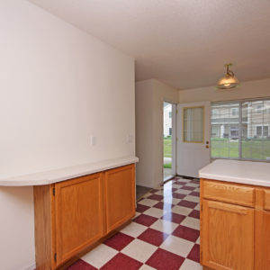 Kitchen & Dining Area