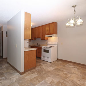 Dining Area & Kitchen