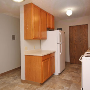 Dining Area & Kitchen