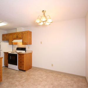 Kitchen & Dining Area