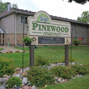 Pinewood Manor Apartments