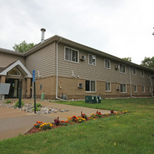 Pinewood Manor Apartments